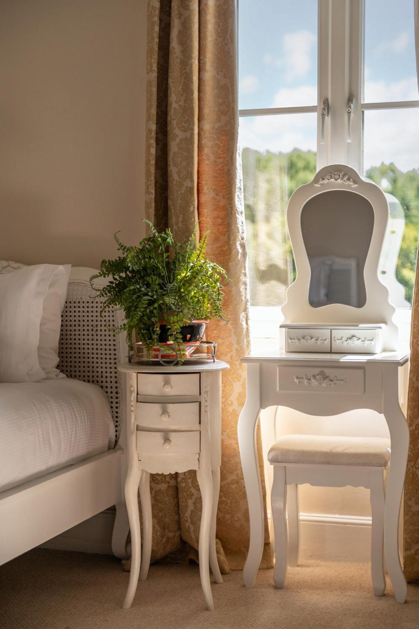 הוילה בלנדפורד פורום Downwood Vineyard Manor In Idyllic Countryside מראה חיצוני תמונה