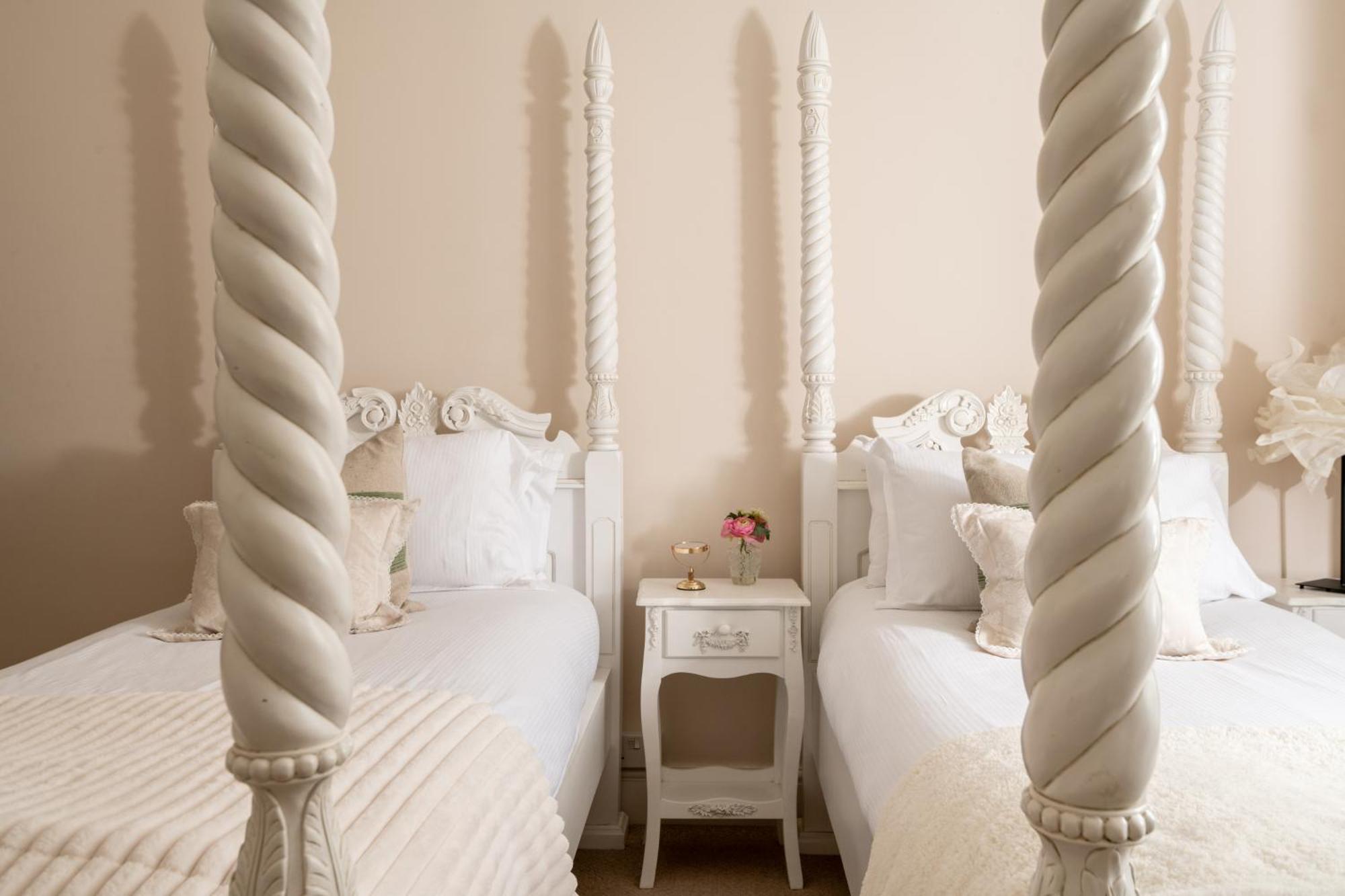 הוילה בלנדפורד פורום Downwood Vineyard Manor In Idyllic Countryside מראה חיצוני תמונה